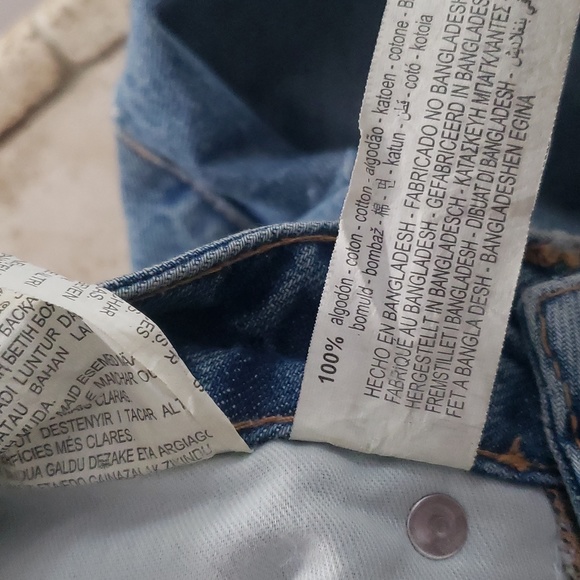 Zara Distressed Mom Jeans in Size 0 - Picture 4 of 5